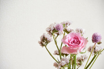 ピンクと紫の花束