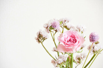 紫とピンクの花束