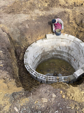 Building a septic tank.