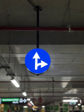 go straight or turn right sign
