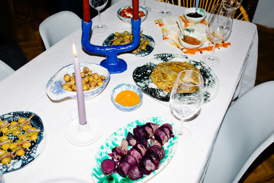 A table set to enjoy a dinner of Spanish snacks and tapas