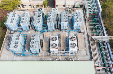 Industrial brewery equipment with cooling and ventilation system