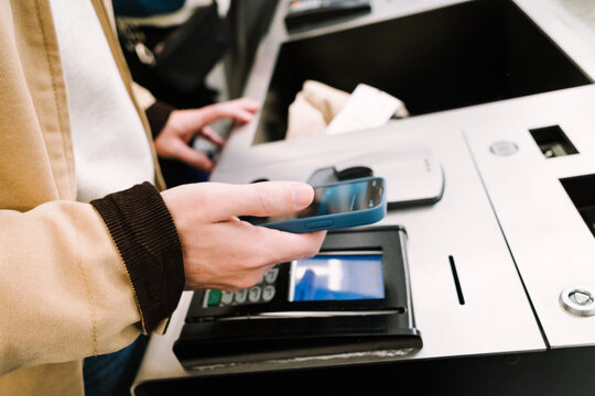 Smartphone Payment at Terminal