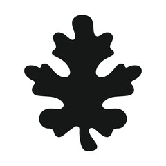 Bold Oak Leaf Silhouette for Nature and Autumn-Themed Designs