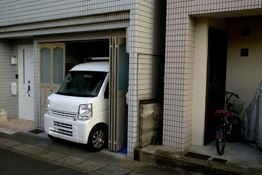 Precision parking in Japan