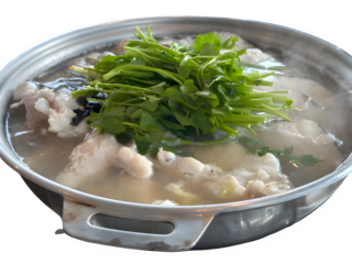 Fish soup, Korean hangover food, alcohol-calling taste that is good for the hangover of clear soup.