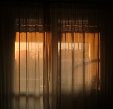 Sunrise trough the windon