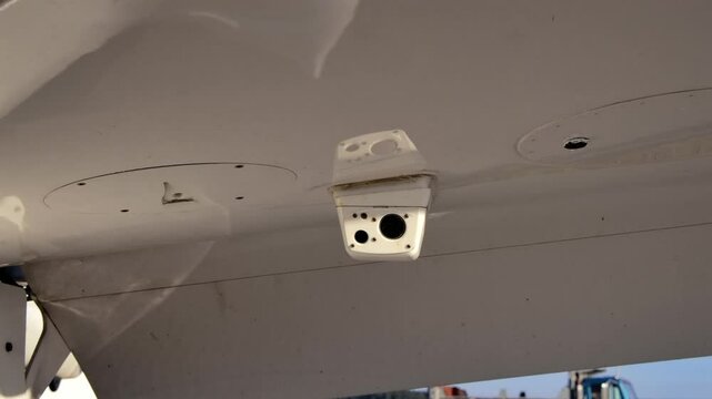Underwing FLIR Sensor of General Aviation Plane - Max-Viz Infra-red