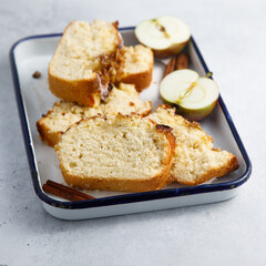 Apple loaf cake with streusel