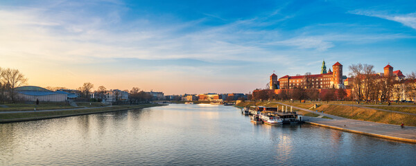 Fototapeta premium Wawel castle famous landmark in Krakow Poland. Picturesque landscape on coast river Wisla