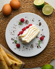 Mille Crepe Cake is a famous french recipe consisting on a cake made with layers crepes and cream.