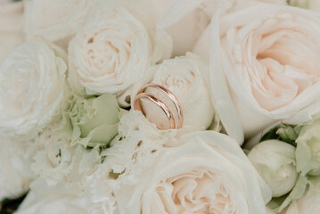 Wedding bouquet of beautiful roses