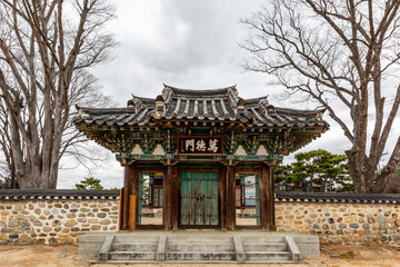 Naklejka premium Traditional Korean Architectural Style Hanok Housing Landscape