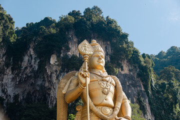 Obraz premium Murugan golden statue at Batu Caves