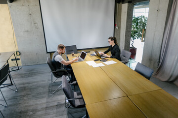 office workers doing brainstorming