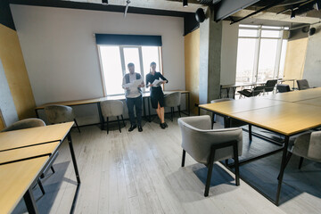 office workers doing brainstorming