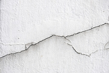 cracked concrete wall