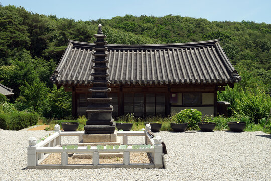 Temple of Sesimsa, South Korea