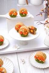 served table in restaurant