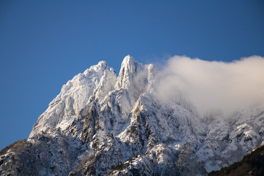 Snow-Capped Majesty: Cerro Las Peinetas in the Andean Araucan&iacute;a
