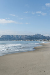 大森浜から眺める函館山