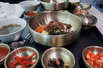 韓国の代表的な料理、ビビンバの定食