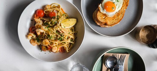 エビのパスタとクロックマダム