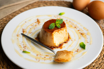 Egg flan made with a traditional Spanish recipe.