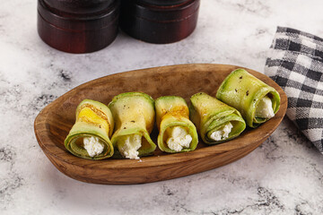 Zucchini roll with cream cheese