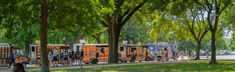 Food Trucks an der National Mall in Washington, D.C., USA