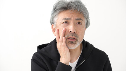 スキンケア　シニア男性