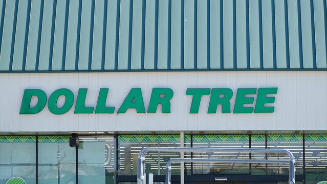 Exterior of a Dollar Tree retail store 