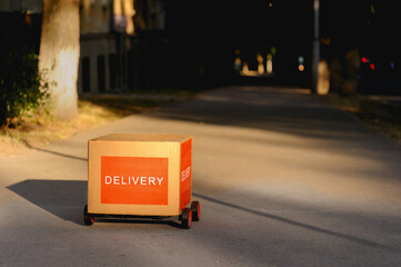 A dummy delivery robot as a visualization of automation technology and artificial intelligence.
