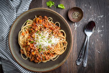 Spaghetti bolognese with tomato sauce 