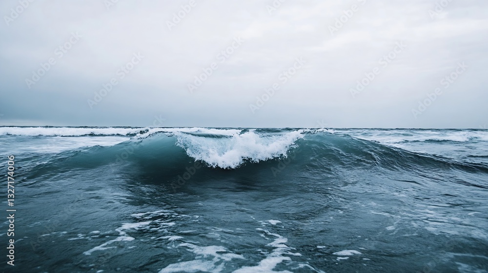 Poster Dynamic ocean waves crashing against the shore under a cloudy sky : Generative AI