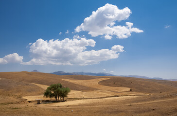 Obraz premium photographs of rural areas, landscapes and arid mountains and hills.