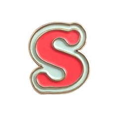 Fototapeta premium enamel pin with letter “S”, cute retro style badge on white background