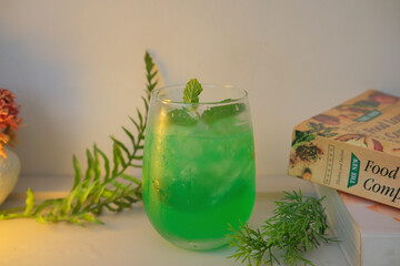 mojito cocktail with mint