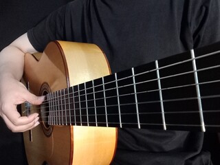 Play arpeggio with guitar