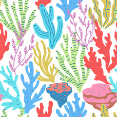 Naklejka premium Seamless pattern with colorful sea elements, corals, seaweeds, shells and sea stars. Vector illustration.