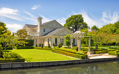 Beautiful House & Garden, Mona Vale Christchurch