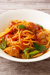 チキンのトマトソースパスタ