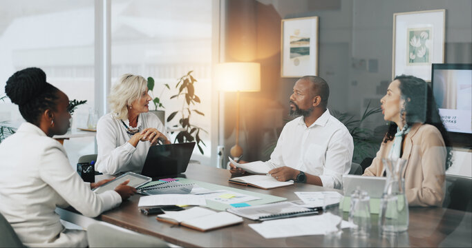 Planning, talking and meeting with business people in office for strategy, project and research. Company growth, market report and brainstorming with employees in agency for discussion and workshop