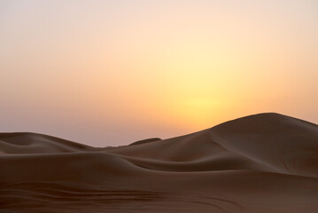Obraz premium Empty Quarter Desert Dunes at Liwa, Abu Dhabi, United Arab Emirates