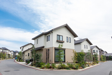 家　住宅　新築住宅
