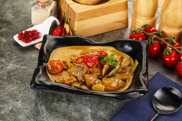 Yellow THai curry with beef