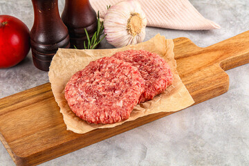 Raw round beef cutlet minced meat