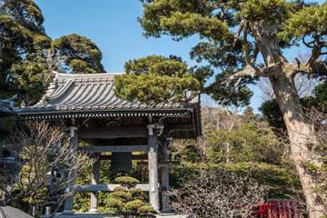 Traditioneller Glockenturm in Japan