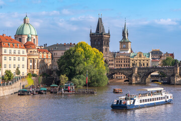 prague castle and charles bridge, Tourism in the Czech Republic, its buildings and classical architecture