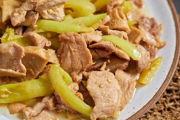 stir fried pork and green bell pepper